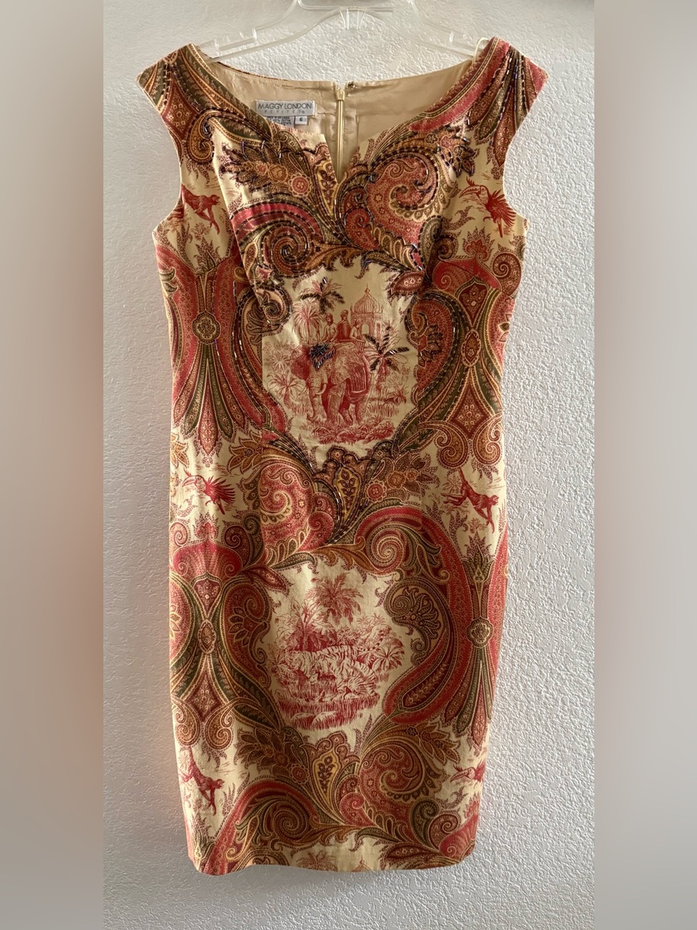Maggy London Cream and Red Paisley Cap-Sleeve beaded Sheath Dress